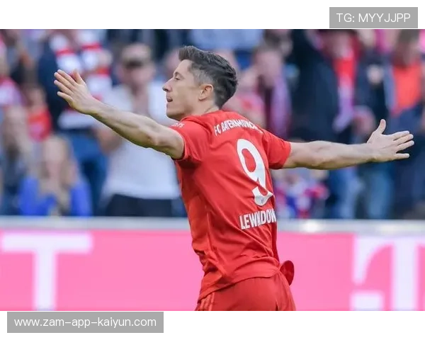 莱万破纪录：德甲史上进球数超过250，成当世第一，莱万打破德甲进球纪录